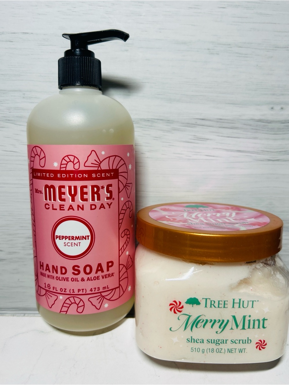 BIG 16 oz Mrs Meyers Peppermint Hand Soap + Tree Hut Merry Mint Scrub NEW